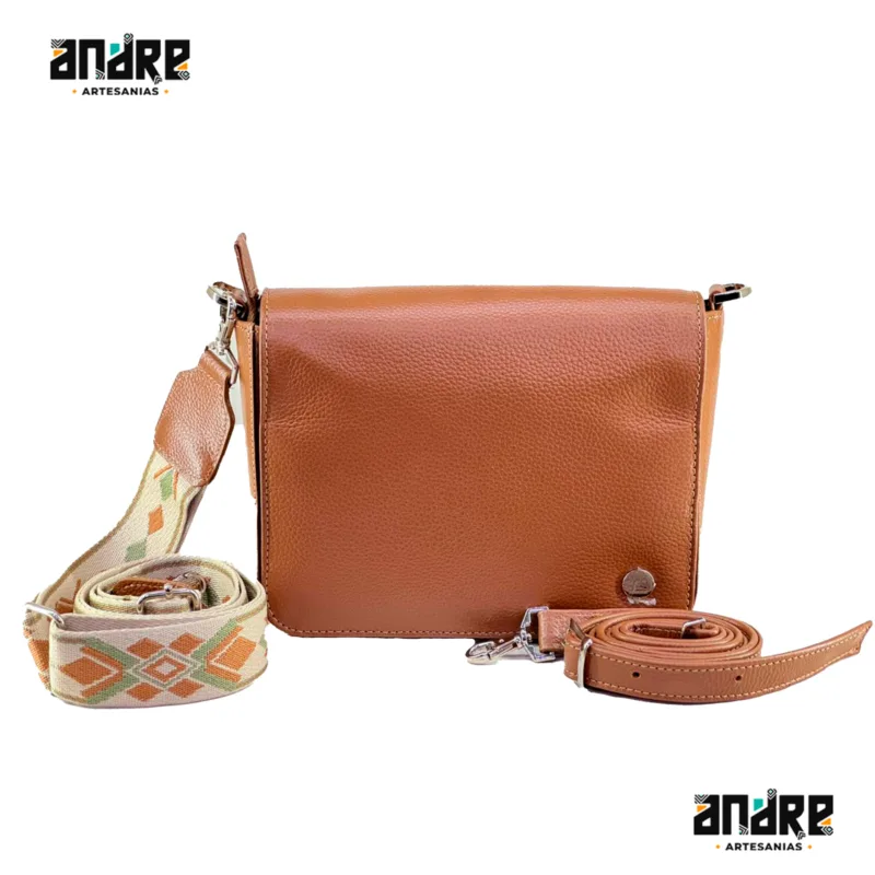 Bolso de cuero nappa liso con doble correa