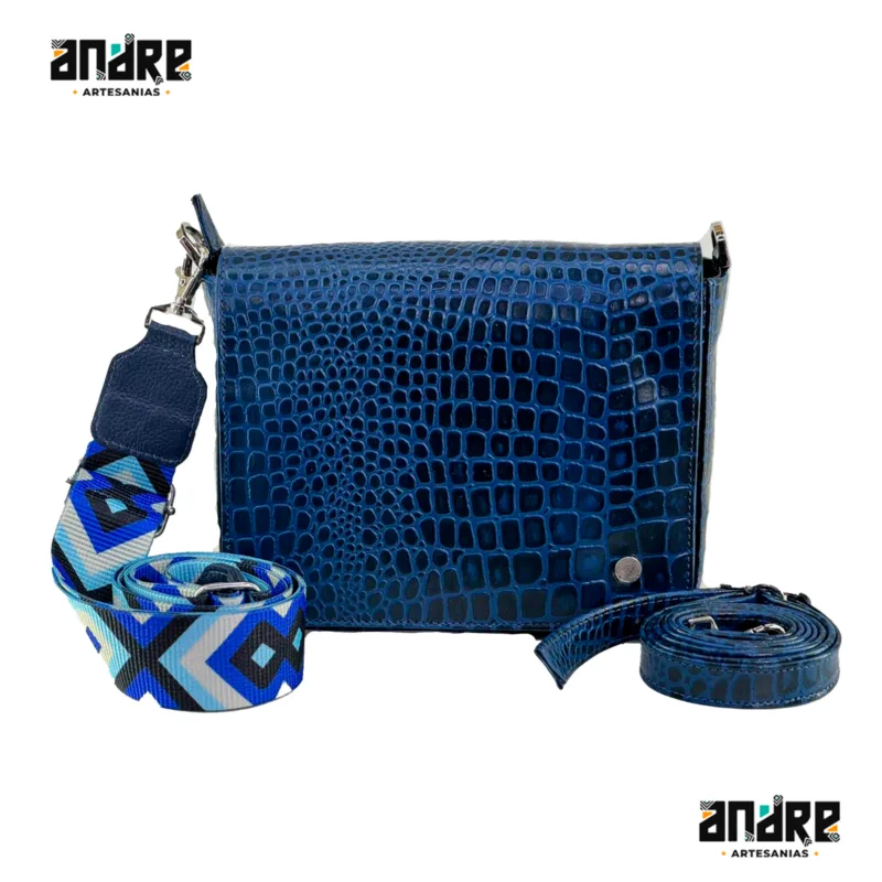 Bolso_texturizado_con_doble_correa_azul